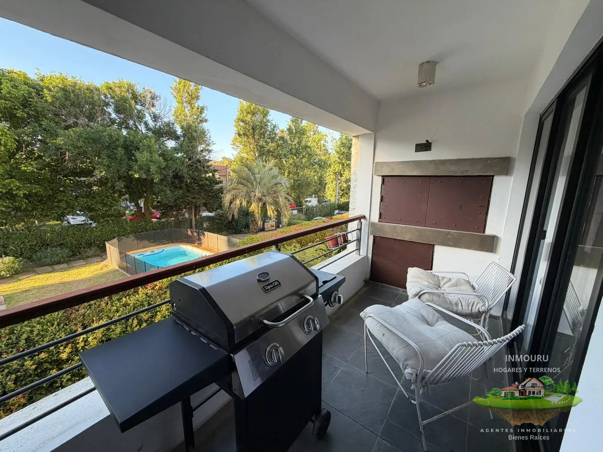 Apartamento ID.2719 - Alquiler de Hermoso Apartamento en Barra de Carrasco Frente a Rambla Costanera.