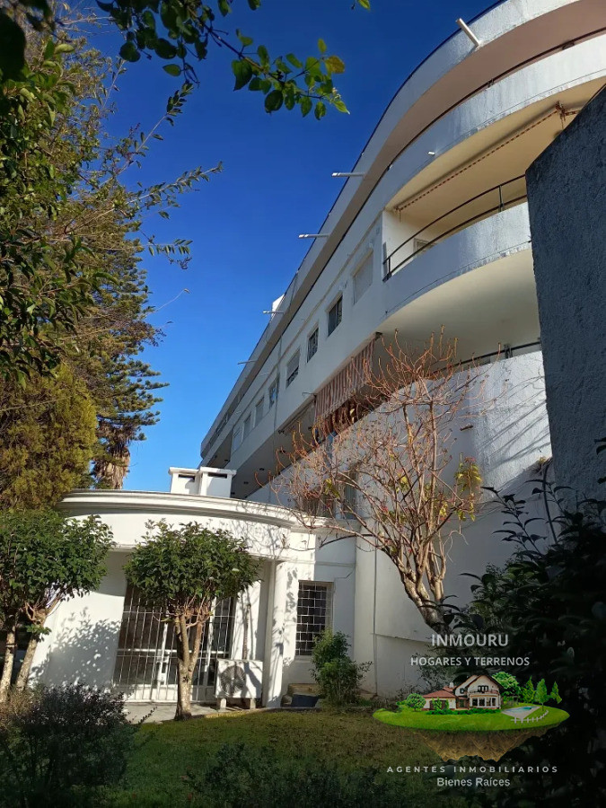 Apartamento ID.2044 - Vendo  Lindo Apartamento en Edificio Emblemático de Atlántida