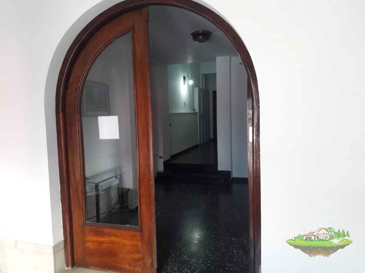 Apartamento ID.736 - Se alquila apto de 2 dormitorios, Centro