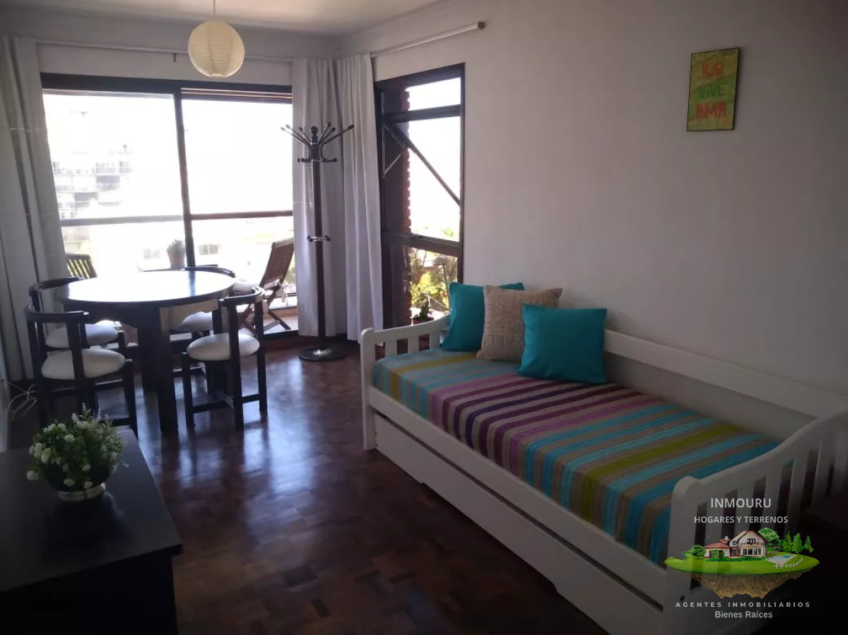 Apartamento ID.717 - ALQUILER de MONOAMBIENTE en POCITOS 