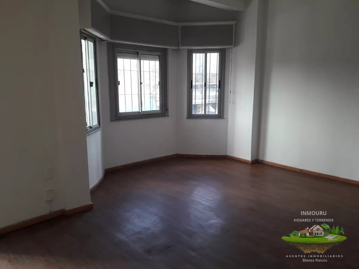Apartamento ID.736 - Se alquila apto de 2 dormitorios, Centro