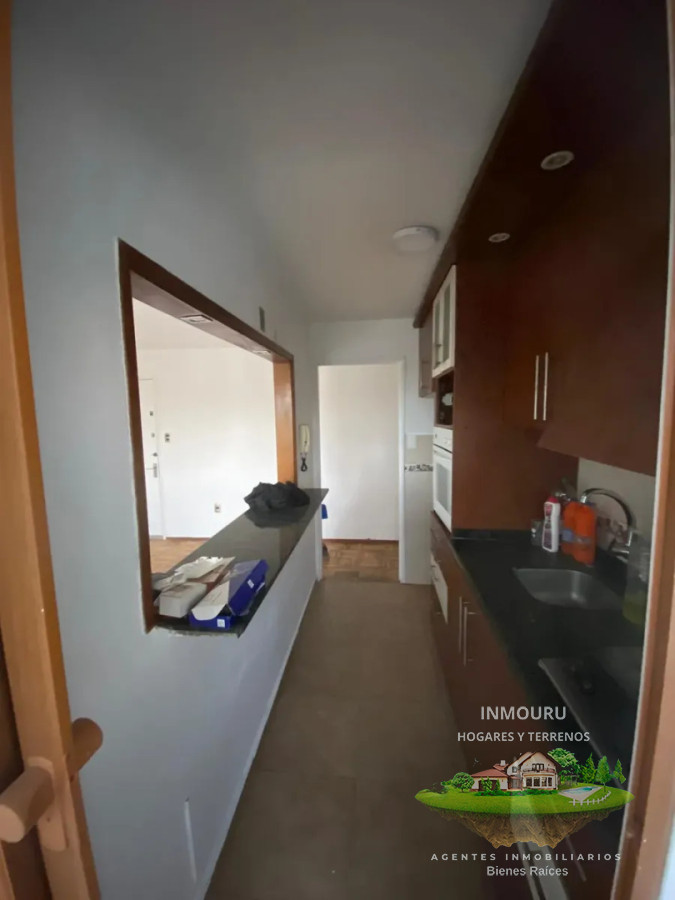Apartamento ID.2753 - Alquiler de Apto de 2 Dormitorios en Buceo