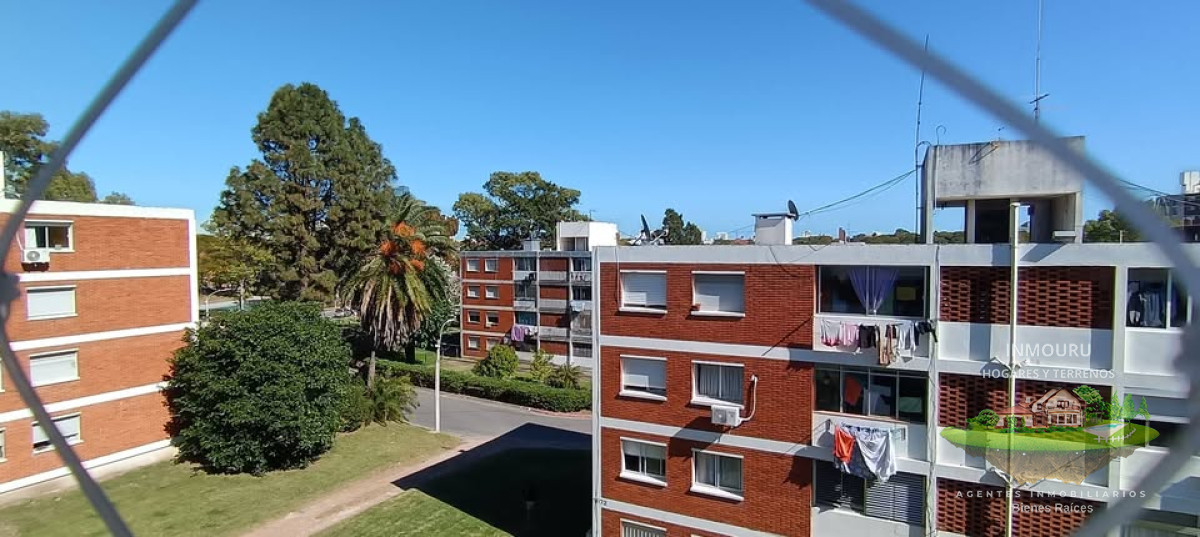 Apartamento ID.1237 - Se vende apartamento de 3 dormitorios en Buceo