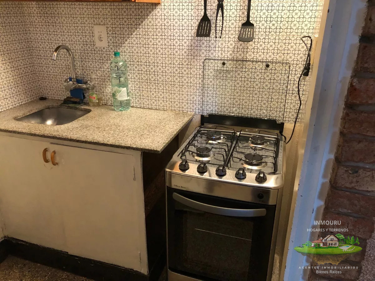 Apartamento ID.473 - Se vende casa a 20m de la playa, amoblada, con cochera, Atlántida