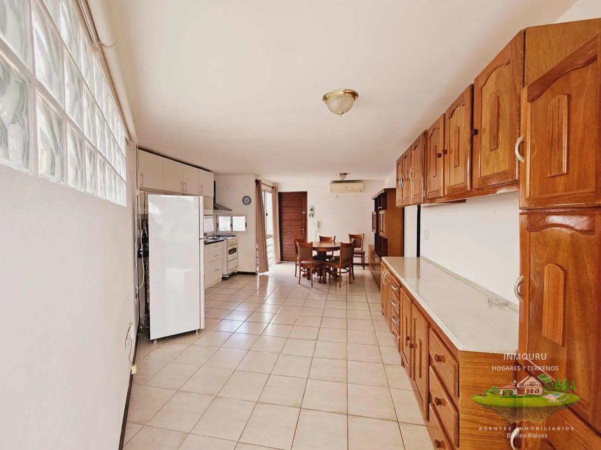 Apartamento ID.1742 - Vendo Apartamento tipo casa  2 Dorm. con cochera y Azotea con Parrillero