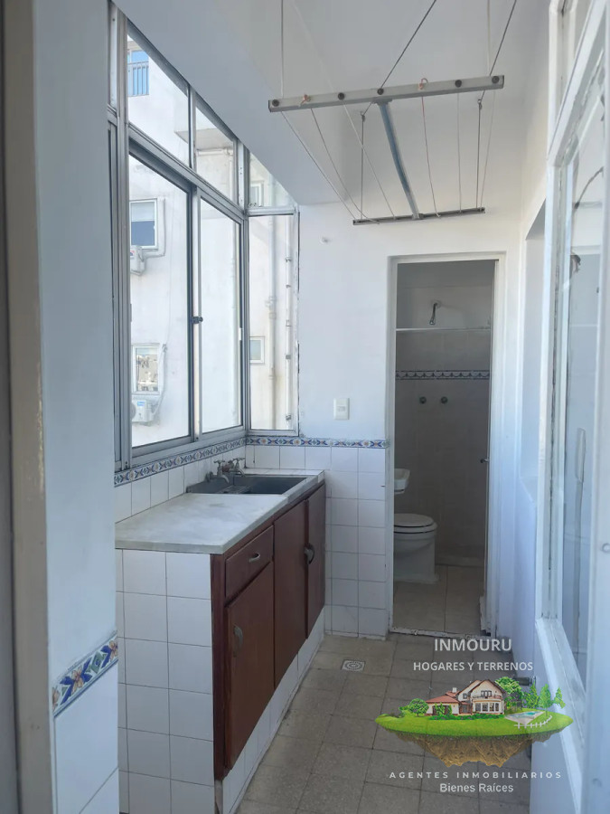 Apartamento ID.1534 - Alquiler de Amplio y Luminoso Apto em Pleno centro