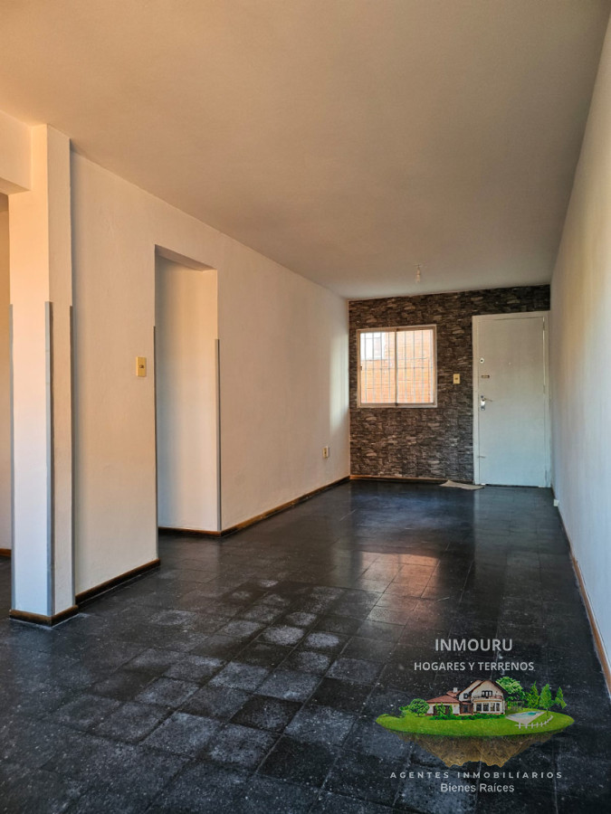Apartamento ID.2635 - Alquilo Amplio Y Luminoso Apto en complejo cerrado ubicado en flor de Maroñas