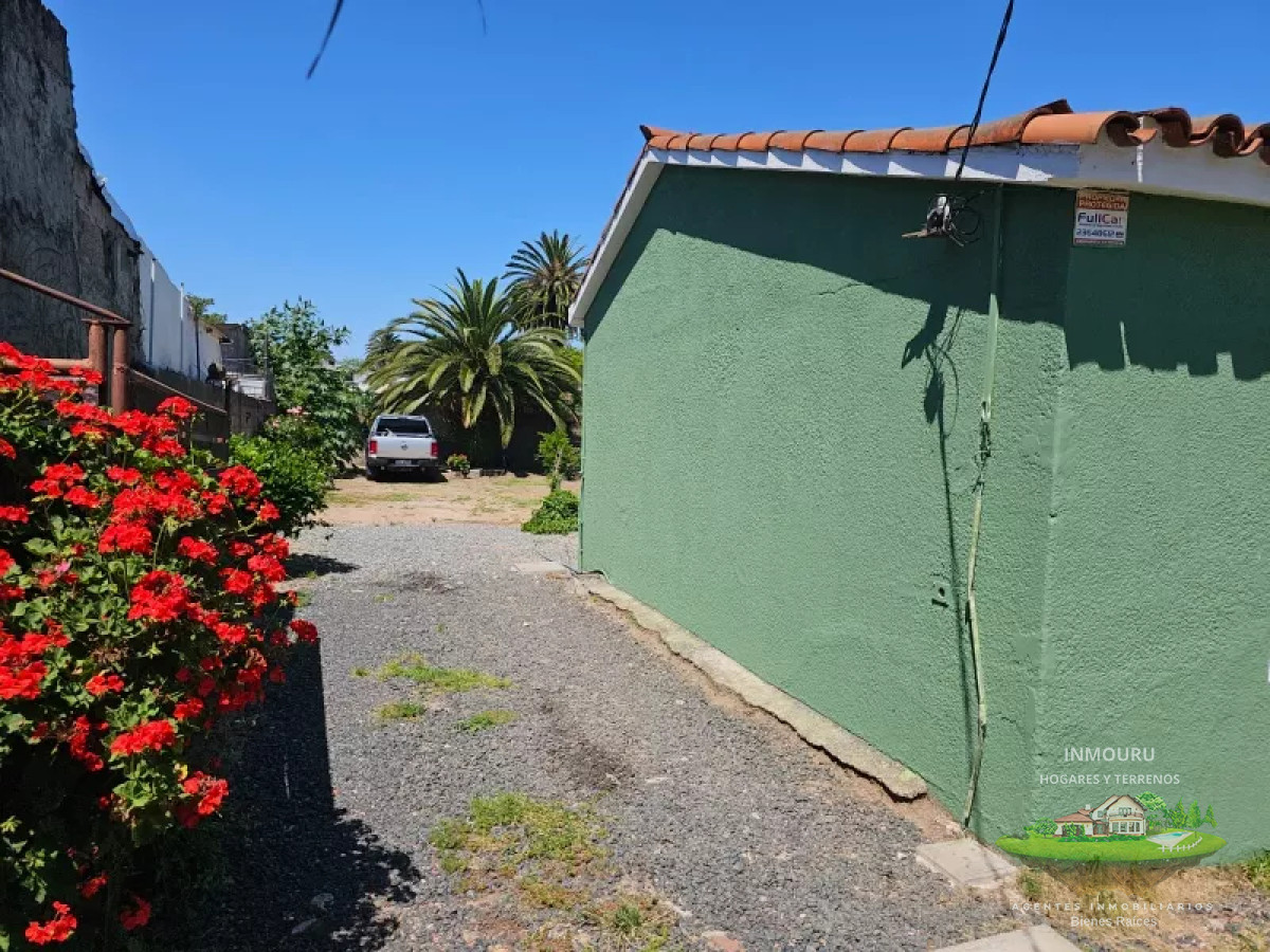 Apartamento ID.444 - Alquiler de casa de 2 dormitorios en las Piedras entrada para camiones 