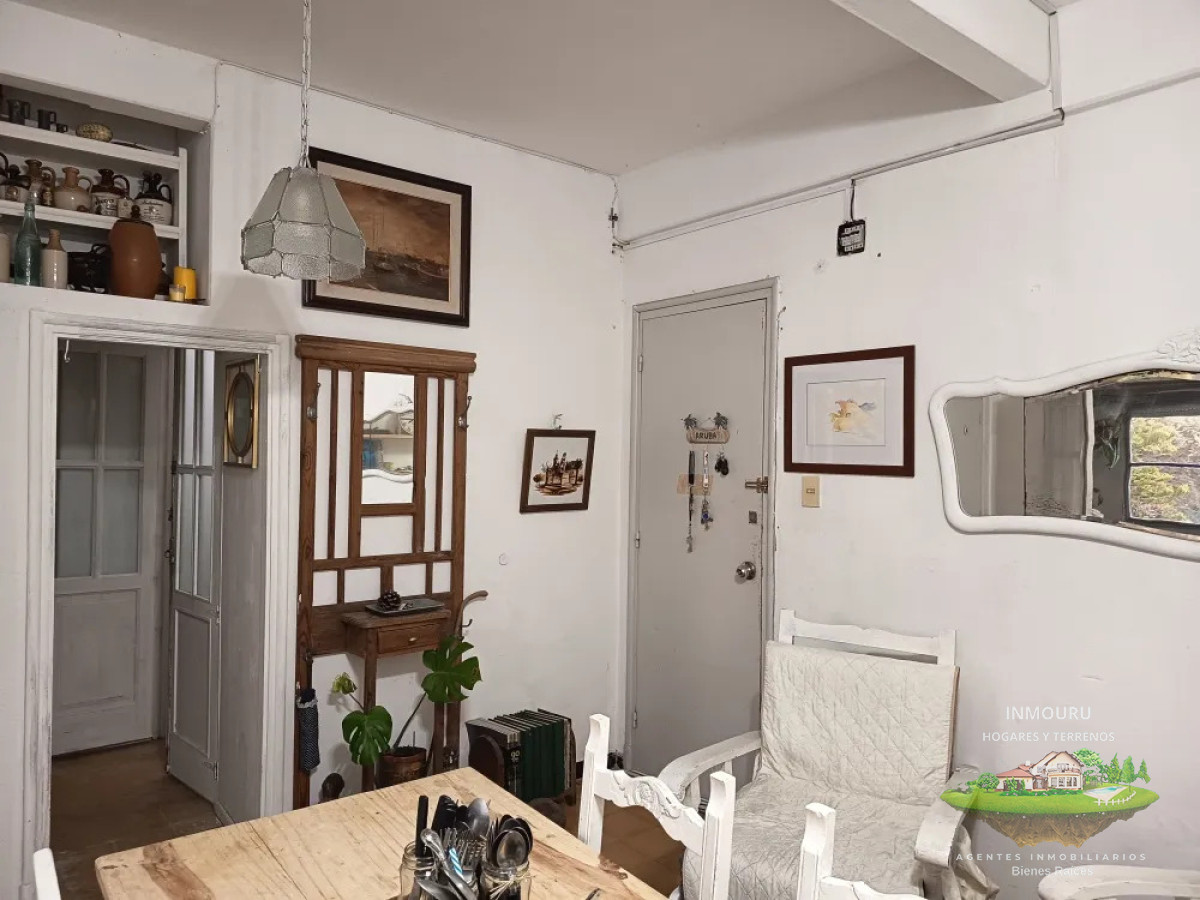 Apartamento ID.2044 - Vendo  Lindo Apartamento en Edificio Emblemático de Atlántida