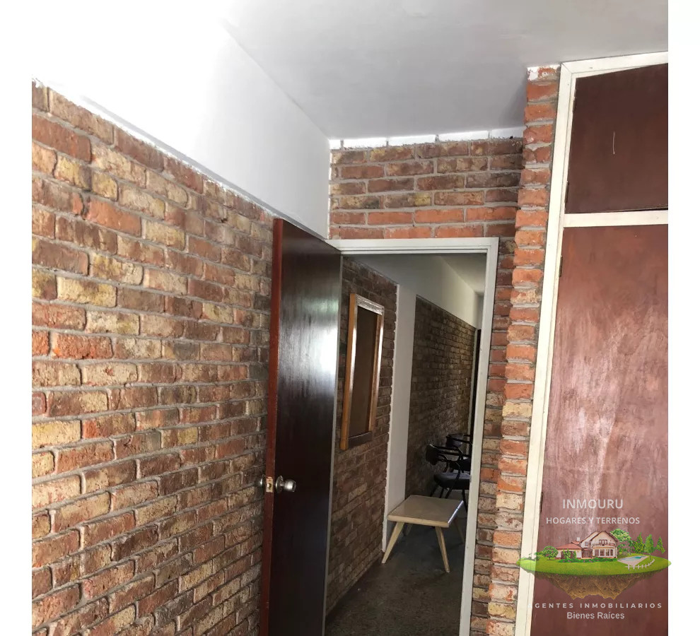 Apartamento ID.473 - Se vende casa a 20m de la playa, amoblada, con cochera, Atlántida