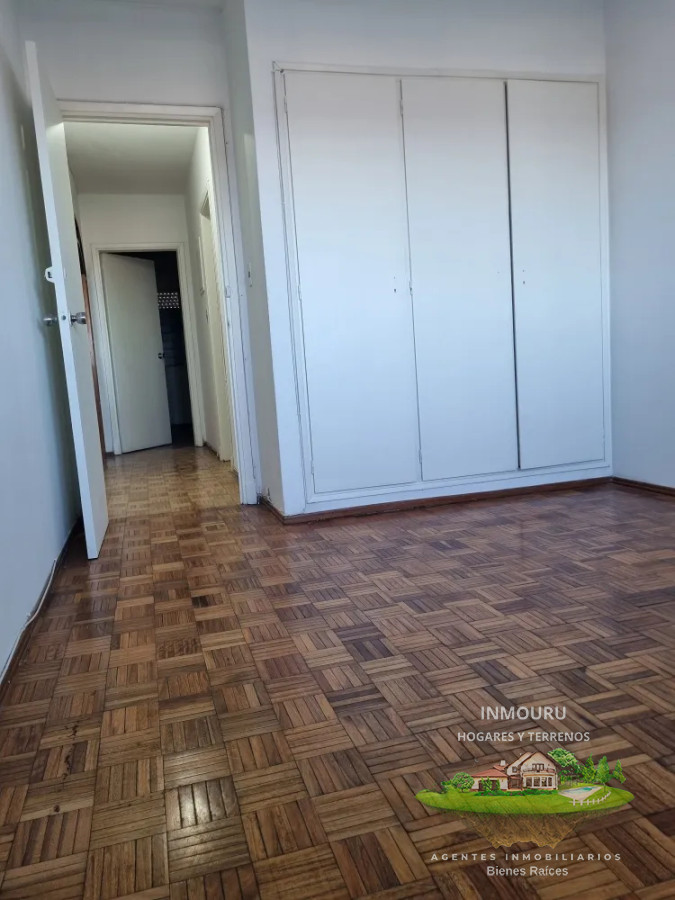 Apartamento ID.1750 - Alquiler de Aparamento 2 Dormitorios en ciudad Vieja 