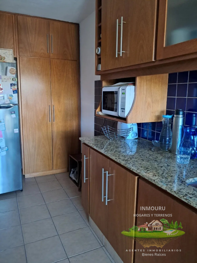 Apartamento ID.1611 - Alquilo lindo y amplo Apto en Aguada.