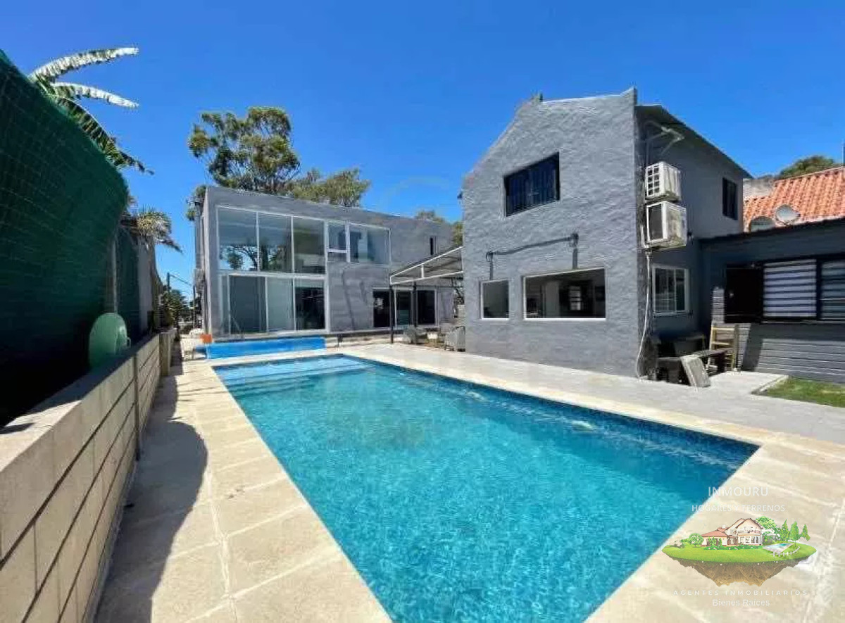 Casa ID.319 - VENTA DE PROPIEDAD 2 CASAS EN 1 CON PISCINA Y VISTA AL MAR ,EN ATLANTIDA SUR - RAMBLA , UBICADA A 50m DE LA PLAYA  
