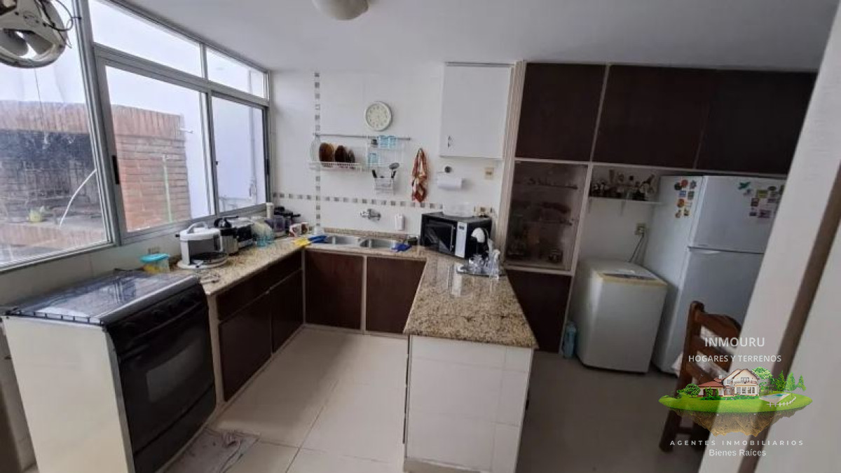 Casa ID.1124 - Se vende amplia casa en Cordón