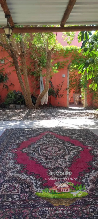 Casa ID.396 - Se vende casa de 2 plantas, de 3 dormitorios en Brazo Oriental