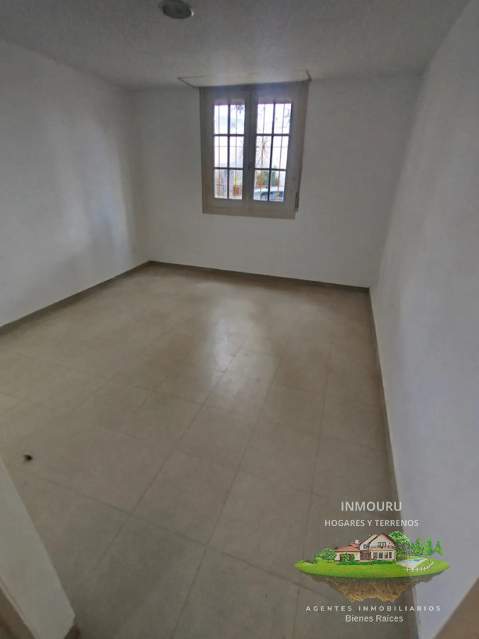 Casa ID.2562 - Alquiler de Hermosa Casa de 3 Dormitorios en Brazo Oriental