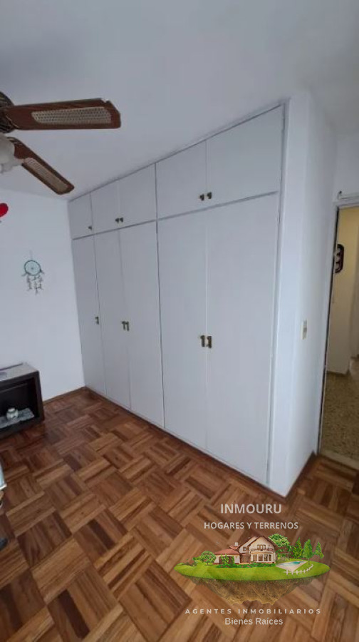 Casa ID.1124 - Se vende amplia casa en Cordón