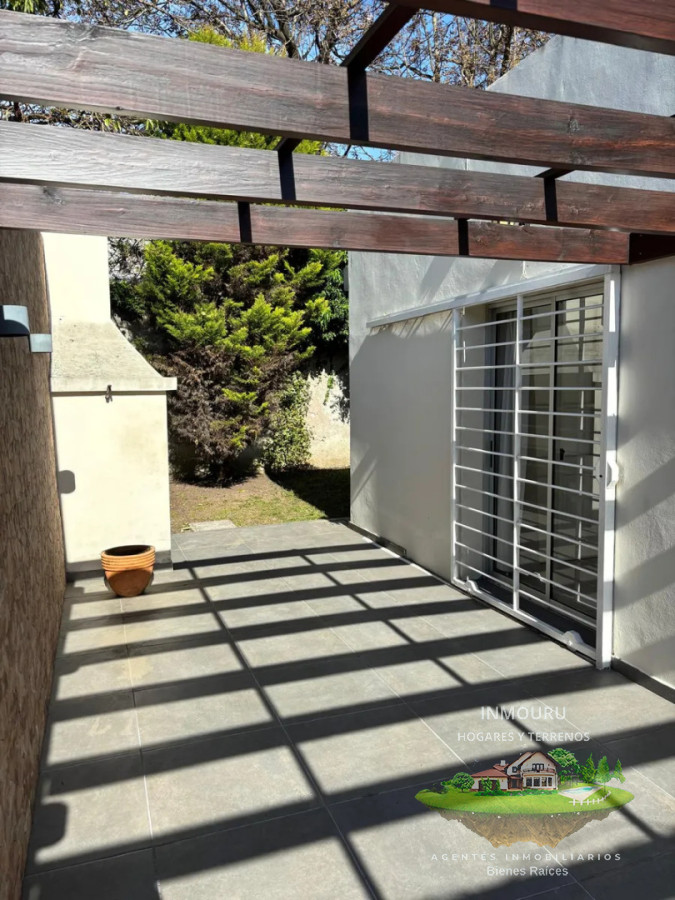 Casa ID.2460 - Venta de casa elegante en Prado 