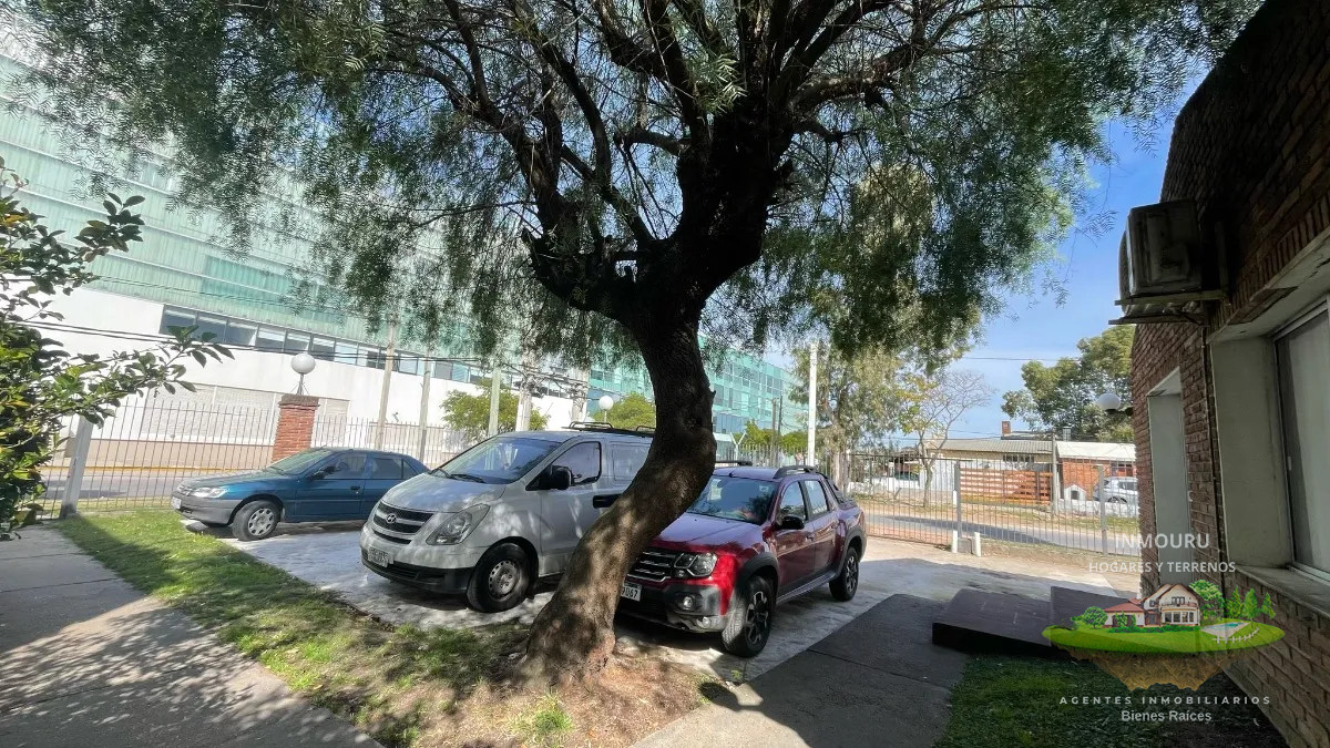 Casa ID.904 - VENTA de hermosa casa en PH ubicada en canelones frente al Shopping costa Urbana