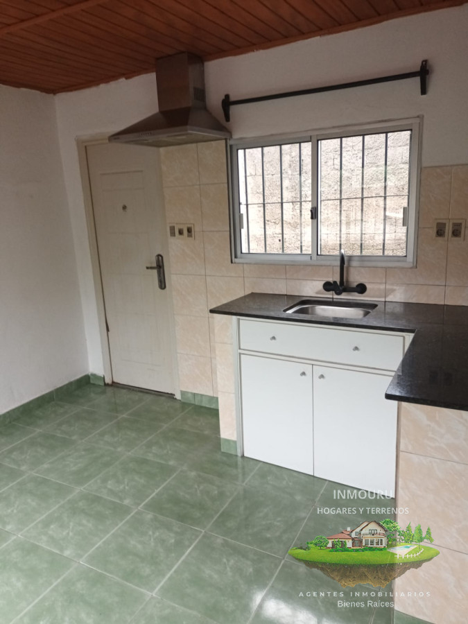 Casa ID.1278 - Se alquila casa en barrio Las acacias