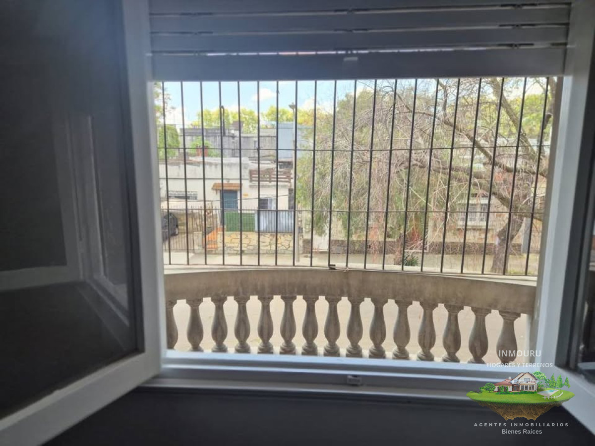 Casa ID.2117 - Alquiler de casa 2 dormitorios en Brazo Oriental 