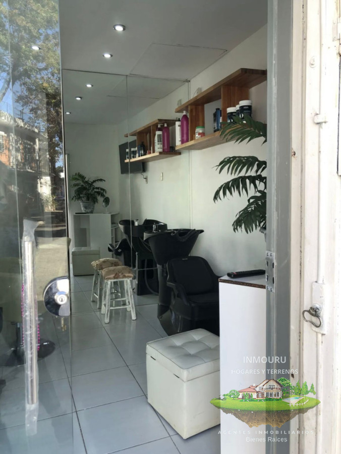 Casa ID.2575 - Se alquila casa junto a local comercial en la parte delantera en zona Pocitos