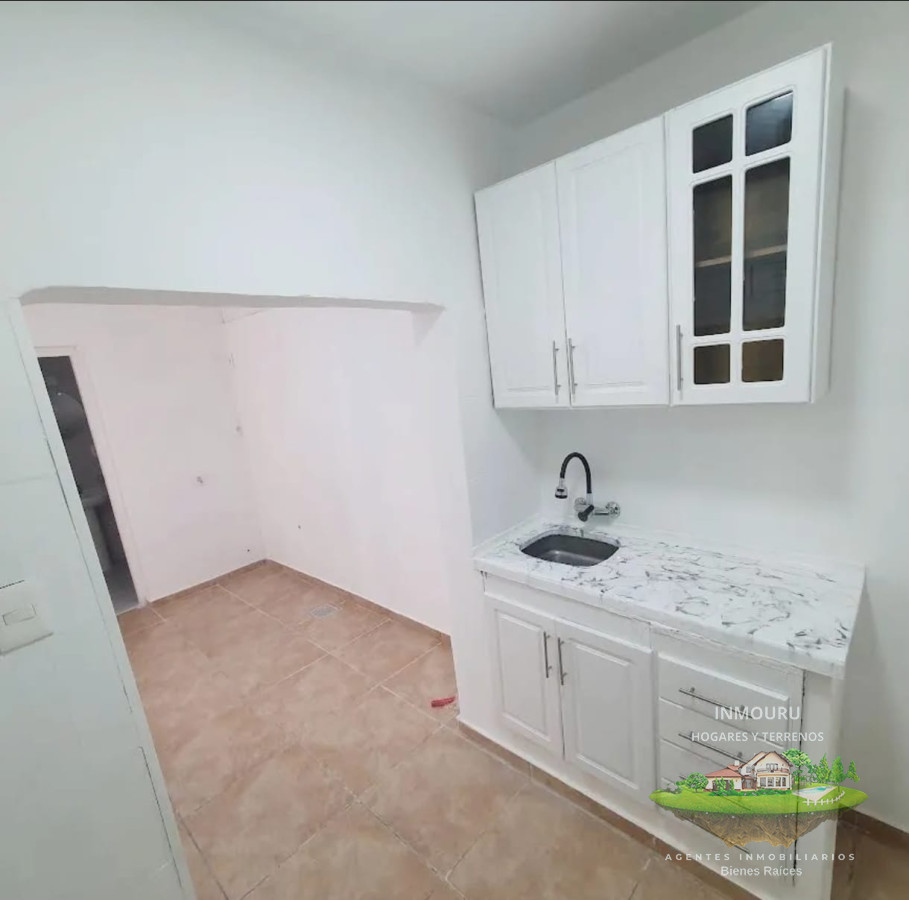 Casa ID.907 - Se alquila casa al frente de 2 dormitorios, La Figurita