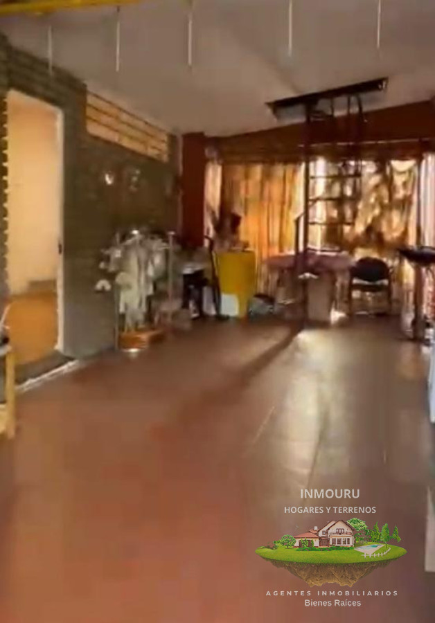 Casa ID.1968 - Venta 3 Propiedades en Mercado Modelo 4-5Dorm 4Baños