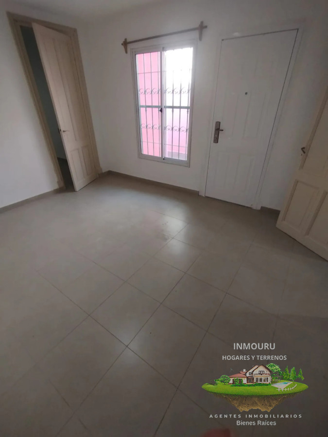 Casa ID.2562 - Alquiler de Hermosa Casa de 3 Dormitorios en Brazo Oriental