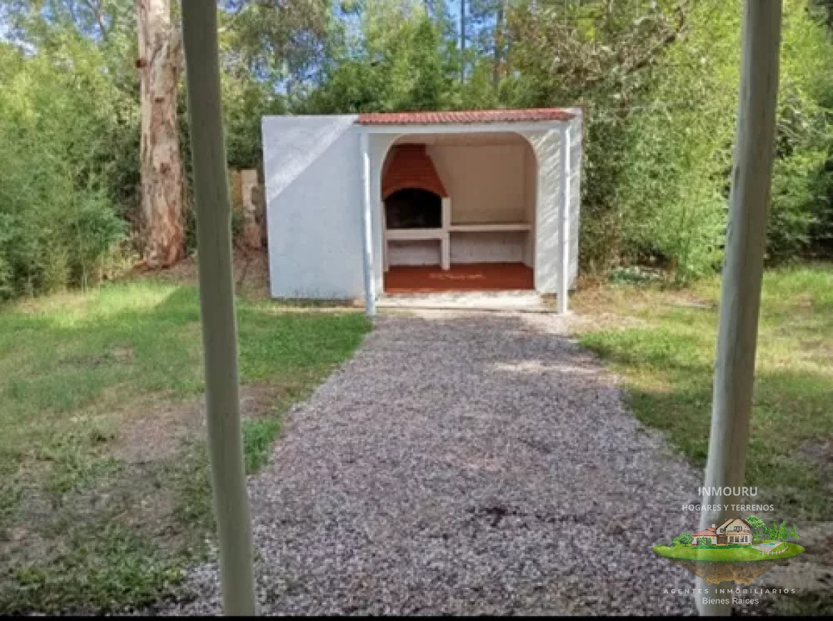 Casa ID.751 - Alquiler de Casa un dormitorio con amplio terreno en Parque del Plata 