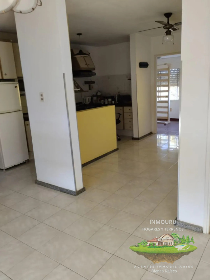 Casa ID.2689 - Alquiler de Casa en Barrio Jardines del Hipódromo 2 Dormitorios