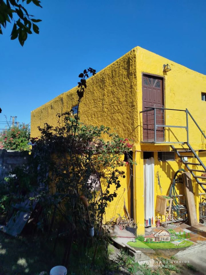 Casa ID.2452 - Venta de casa y local comercial 