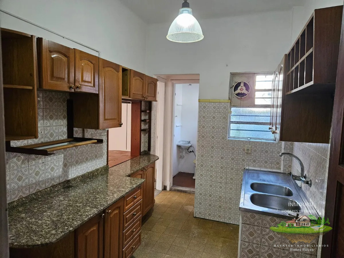 Casa ID.1781 - Casa en Montevideo, Tres Cruces