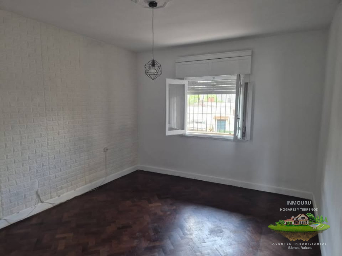 Casa ID.2117 - Alquiler de casa 2 dormitorios en Brazo Oriental 