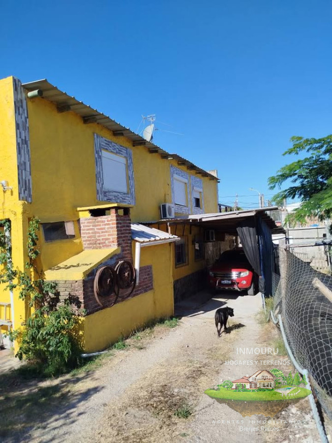 Casa ID.2452 - Venta de casa y local comercial 