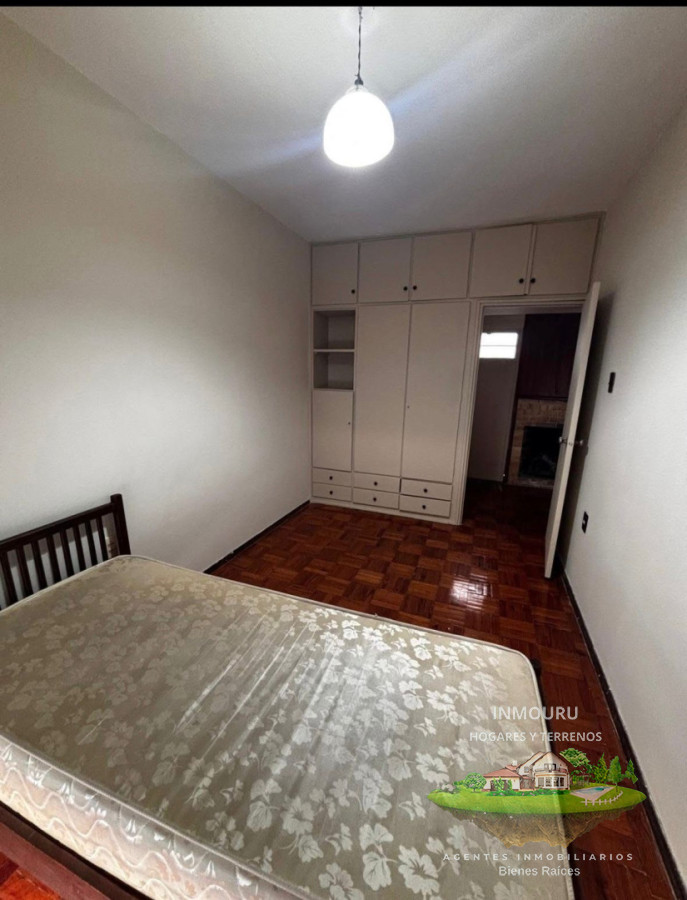 Casa ID.2379 - Se alquila Casa en Zona de Cordon 