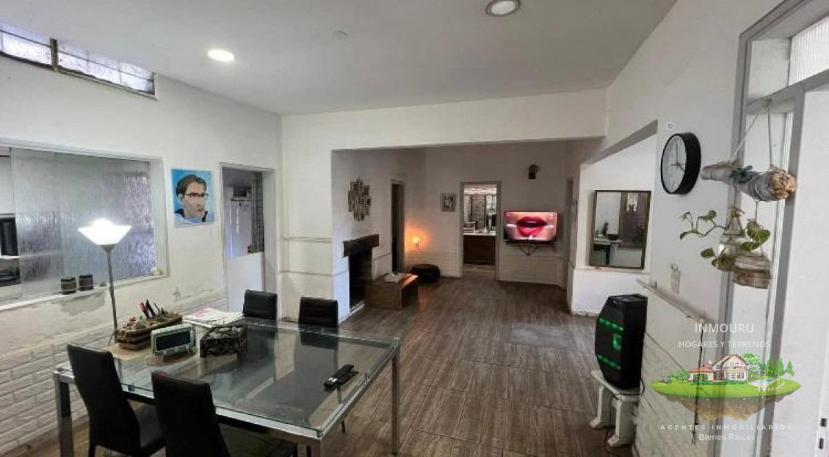 Casa ID.1968 - Venta 3 Propiedades en Mercado Modelo 4-5Dorm 4Baños