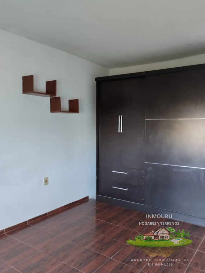 Casa ID.2689 - Alquiler de Casa en Barrio Jardines del Hipódromo 2 Dormitorios