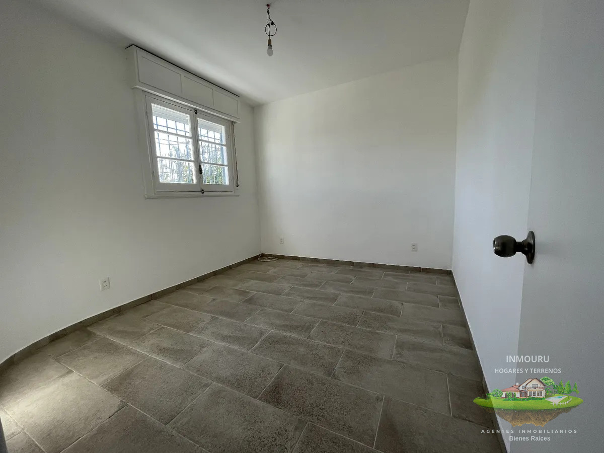 Casa ID.1230 - VENTA de casa en PEREZ CASTELLANO