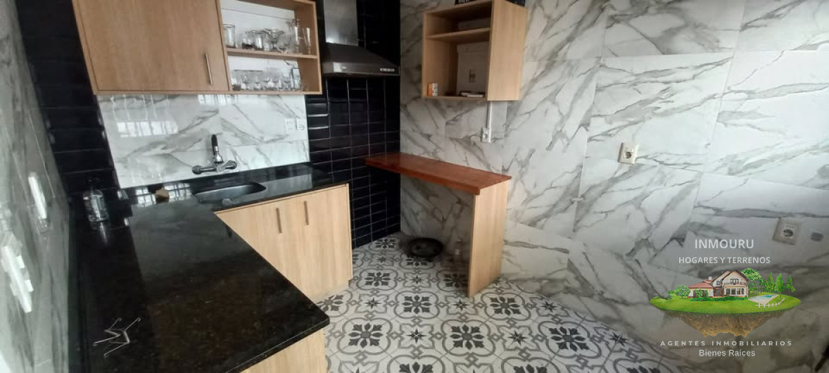 Casa ID.2734 - Se Alquila Casa PH en Buceo