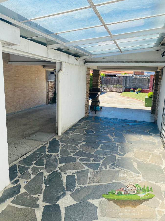 Casa ID.2007 - Alquilo Amplia y Casa Ideal para un Negocio en Atlántida  Sur