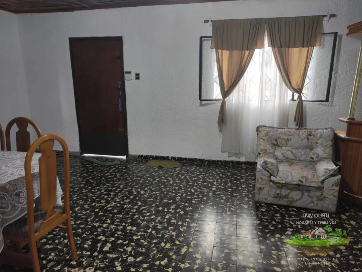 Casa ID.2126 - ALQUILER de casa en barrio COLON
