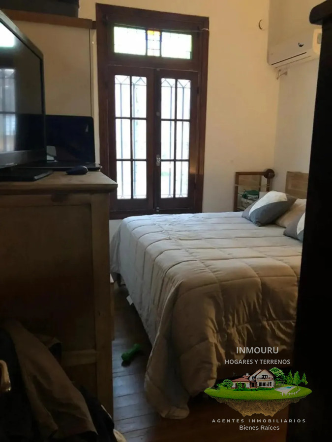 Casa ID.1621 - Vendo Casa con Renta en Tres cruces 