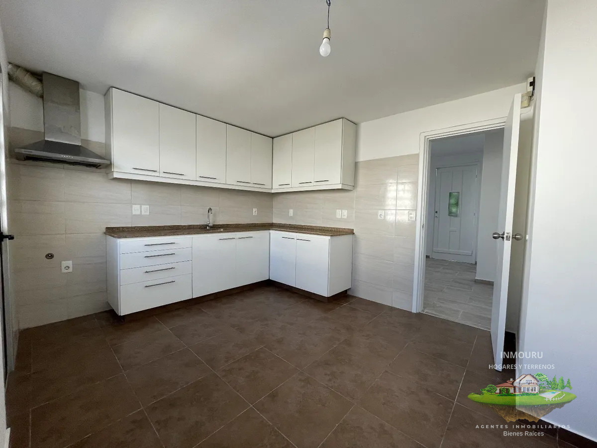 Casa ID.1230 - VENTA de casa en PEREZ CASTELLANO
