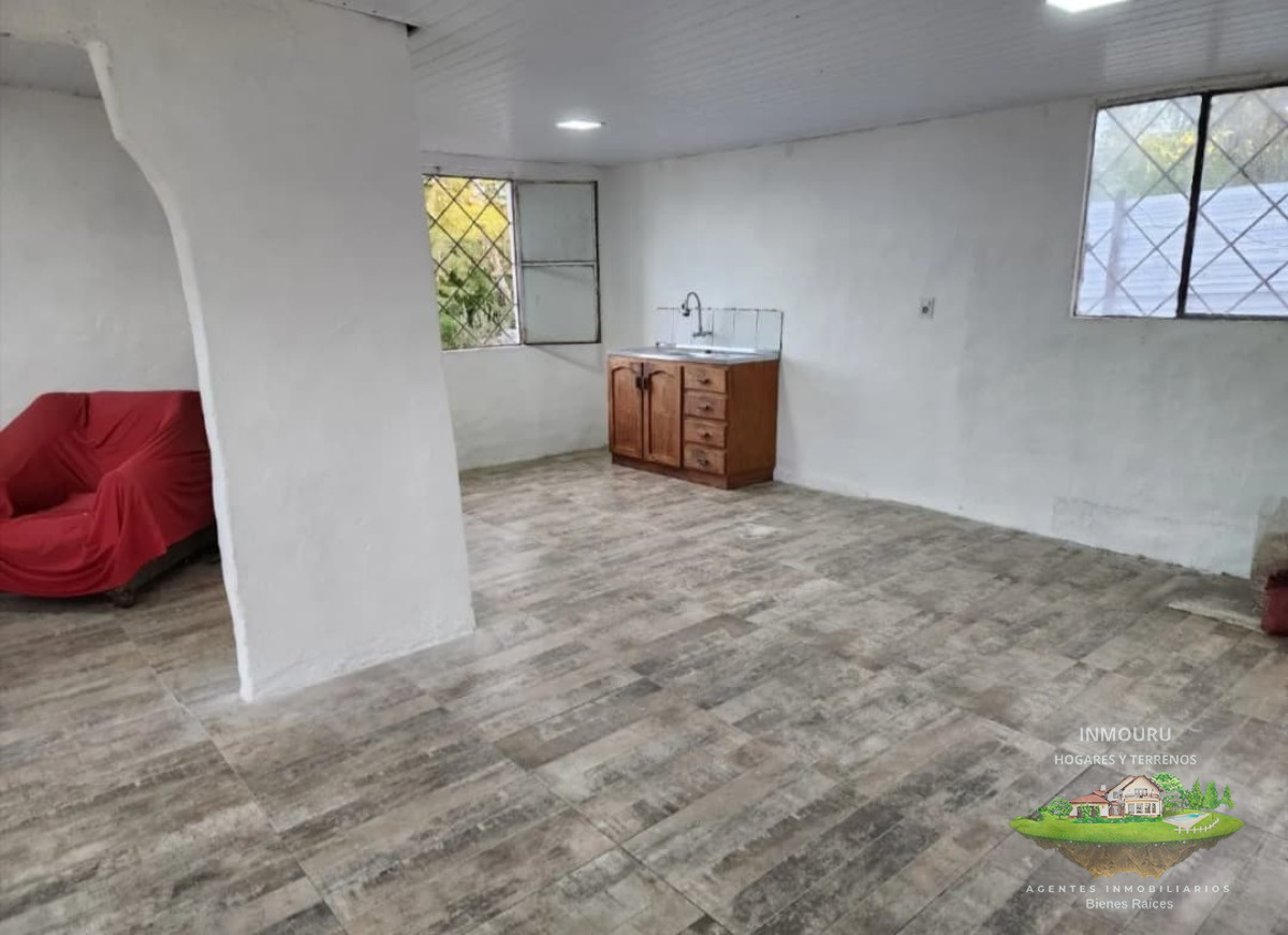 Casa ID.1117 - Casa en alquiler 2 dormitorios con cochera en Solymar 