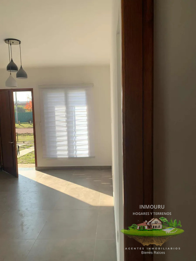 Casa ID.1225 - VENTA de casa en PARQUE CARRASCO (Canelones)