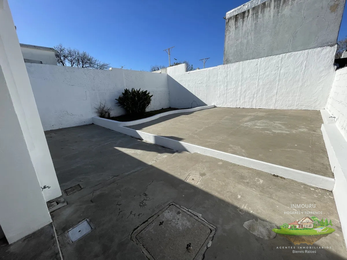 Casa ID.1230 - VENTA de casa en PEREZ CASTELLANO
