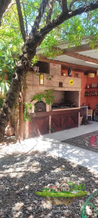 Casa ID.396 - Se vende casa de 2 plantas, de 3 dormitorios en Brazo Oriental
