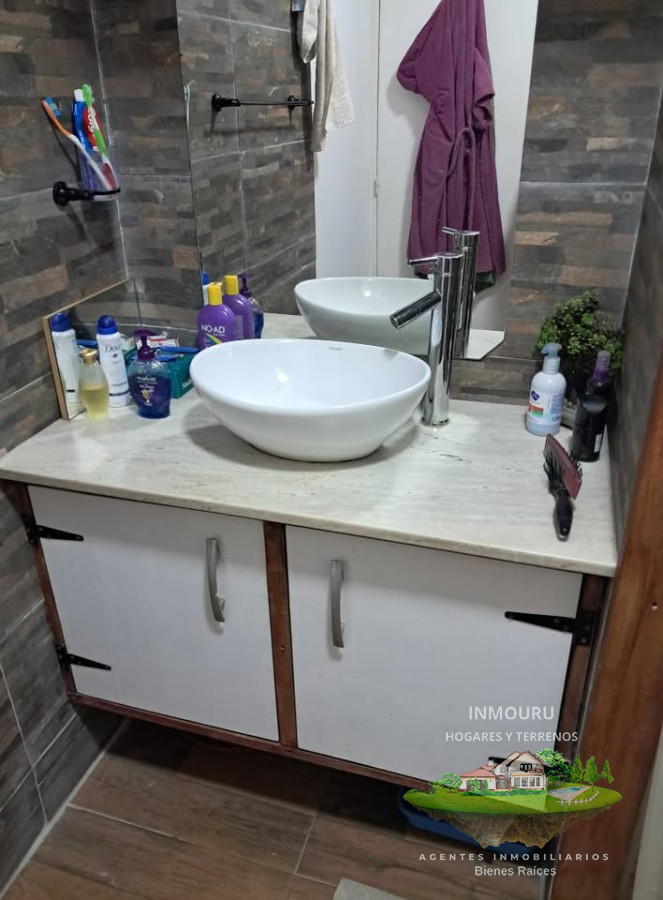 Casa ID.537 - Se Venden dos  Hermosas Casas en un mismo Padrón, en Peñarol