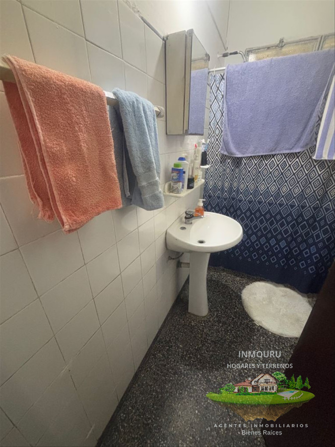 Casa ID.1324 - Se vende casa con amplio terreno en Lezica